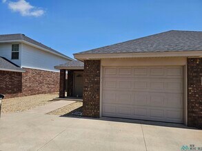 Building Photo - 113 Gayland Dr