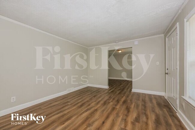 Building Photo - 2155 Beecher Rd SW