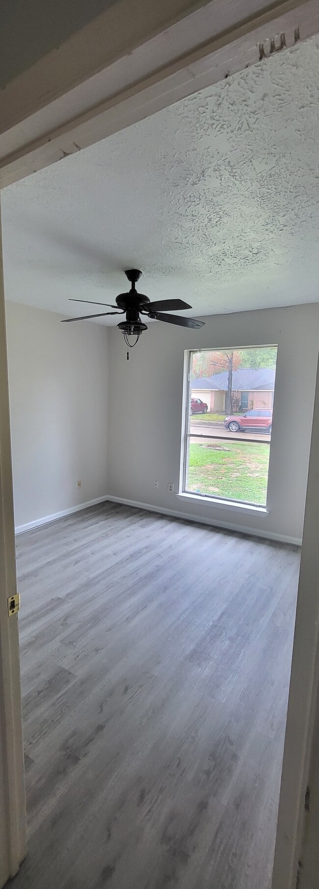 Photo - 16966 Nicole Ln House