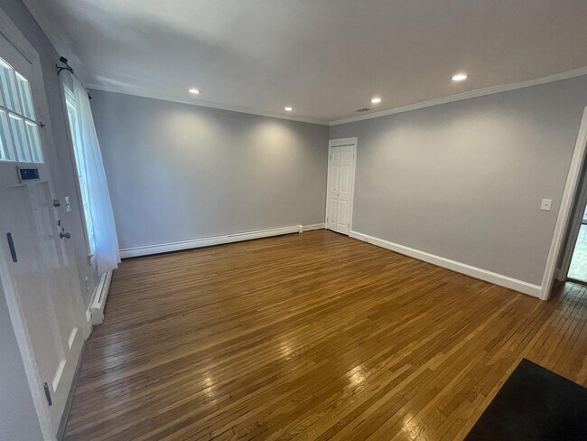 Foto del edificio - 3521 S Street NW
