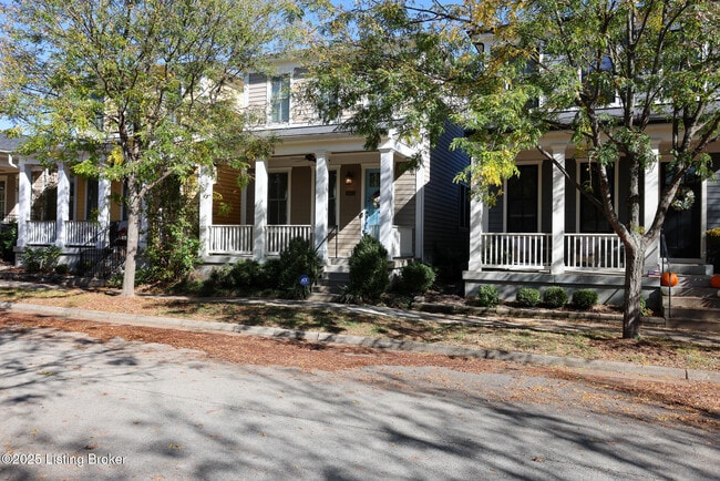 Building Photo - 10711 Impatiens St