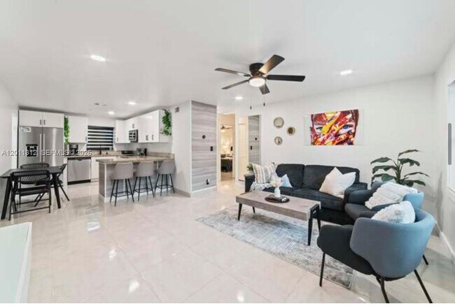 Foto del edificio - 2320 SW 18th Terrace