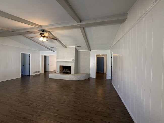 Building Photo - 6806 Norfolk Ave