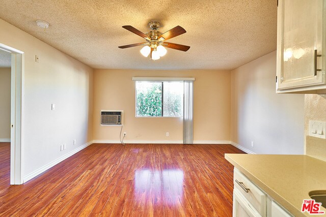 Building Photo - 820 S St Andrews Pl