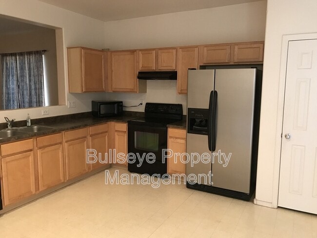 Building Photo - 4541 E Willet St