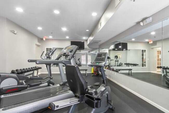 Foto del edificio - Capstone Quarters 2 Bed 2 Bath Condo! Available June 1st!