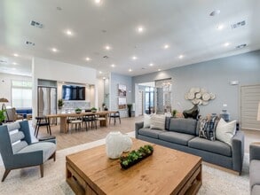 Building Photo - Carson Crossing