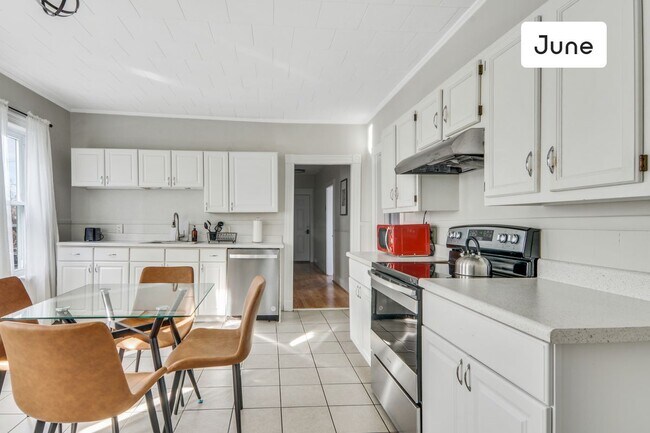 Building Photo - 29 Craigie Street