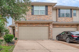 Building Photo - 24630 Folkstone Cir