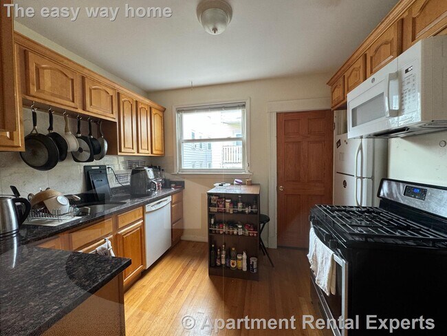 Foto del edificio - 33-35 Magnus Ave Unit #3