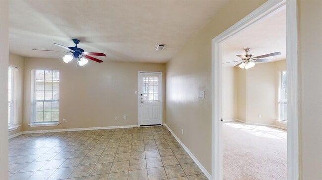 Building Photo - 1141 Oney Hervey Dr