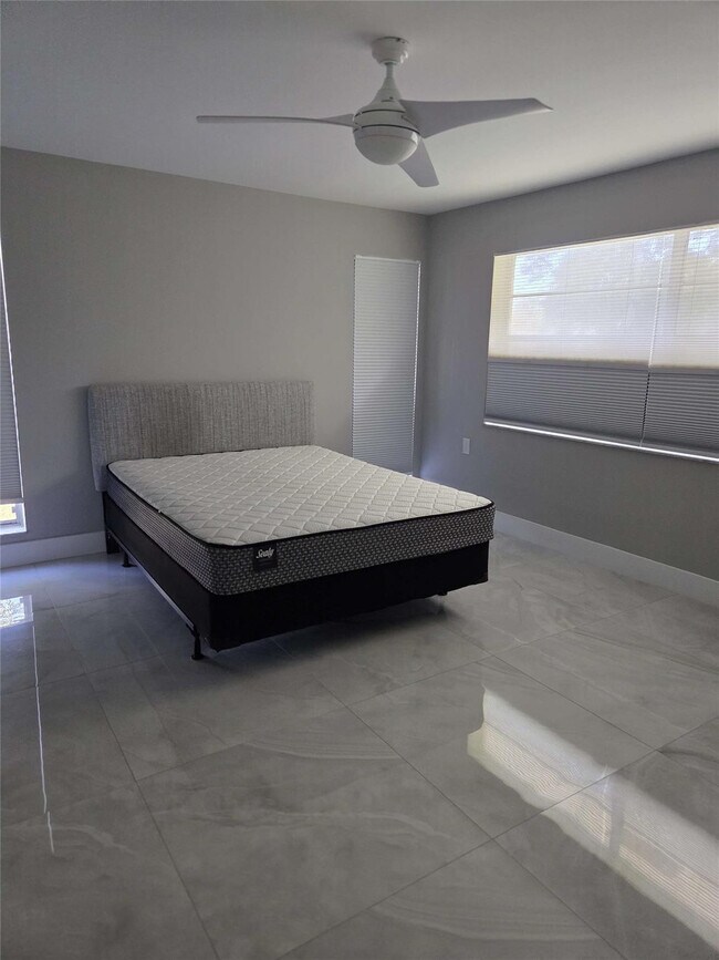 Foto del edificio - 2706 Nassau Bend