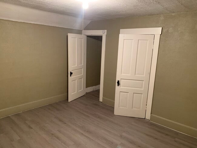 Foto del edificio - 2207 Glen Ct