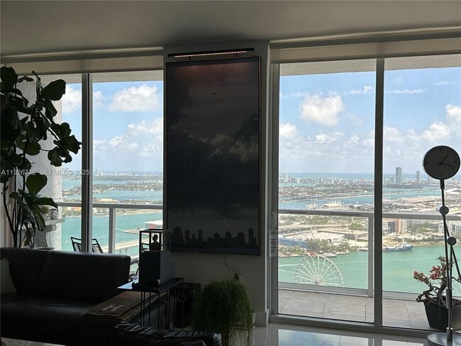 Foto del edificio - 253 NE 2nd St