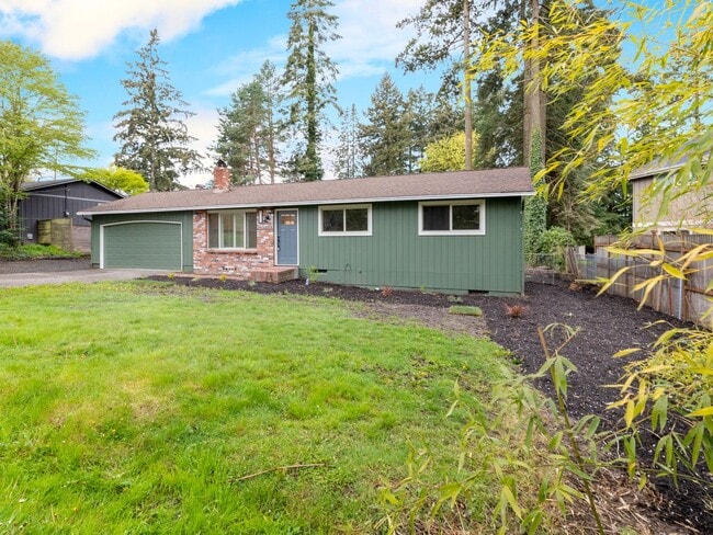 Building Photo - Single-family 3 bedroom home available for...