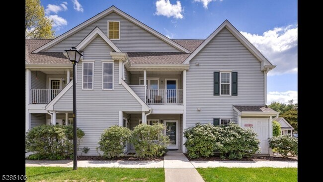 Foto del edificio - 5803 Tudor Dr