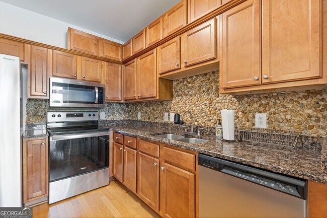 Foto del edificio - 2230 Cheshire Bridge Rd NE