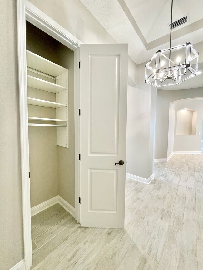 Building Photo - 92 Pienza Ave