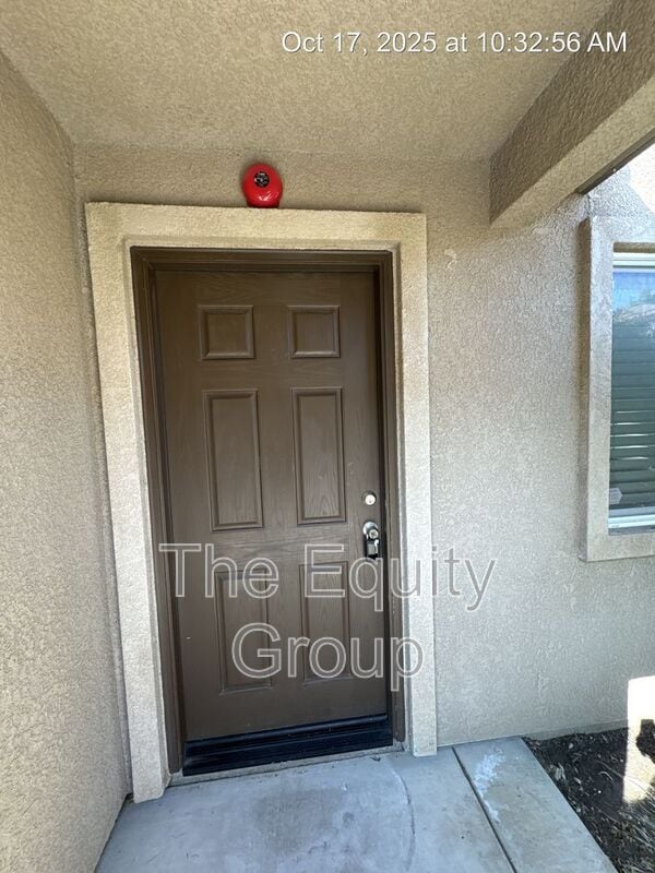 Foto del edificio - 2220 W Lark Ave