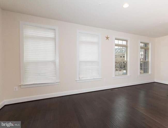 Building Photo - 2912 Middleham Ct