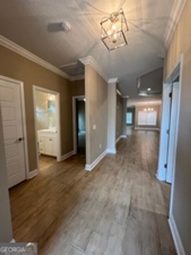 Building Photo - 126 The Villas Way