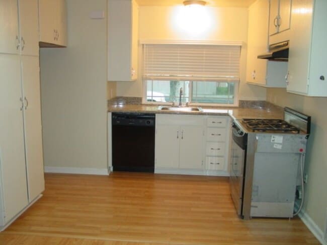 Building Photo - Coming Soon!   Nice 3 bedroom 2 bath home in Rancho Cordova