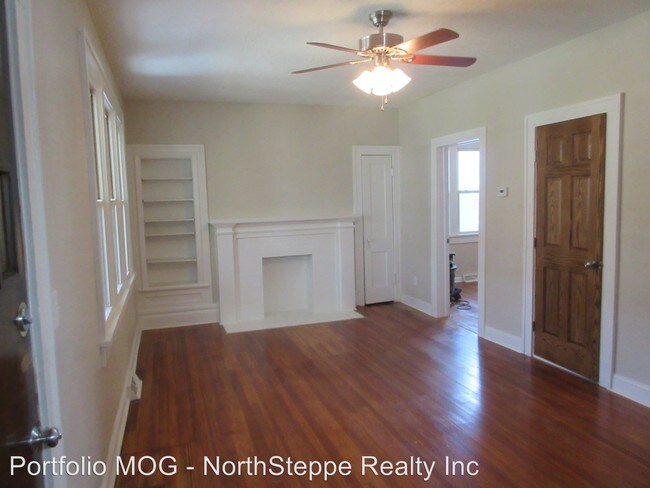 Foto del edificio - 3 br, 1.5 bath Apartment - 2409 Deming