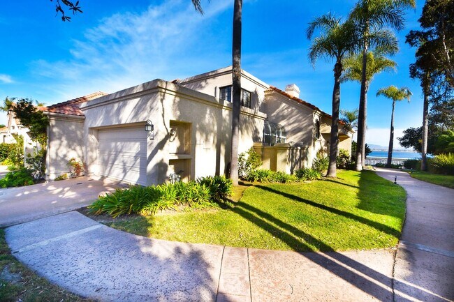 Foto del edificio - Townhouse with Bay Views!