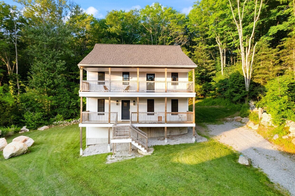 Primary Photo - 3 Bedroom Single Family Home in Stonington...