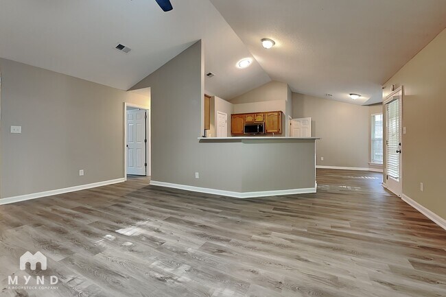 Foto del edificio - 10374 Cottage Oaks Dr