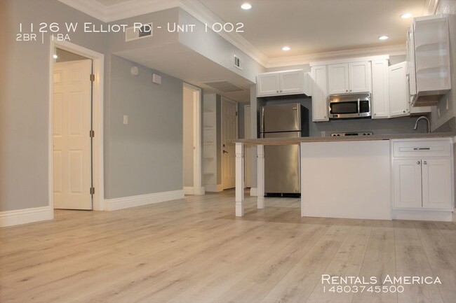 Foto del edificio - 1126 W Elliot Rd