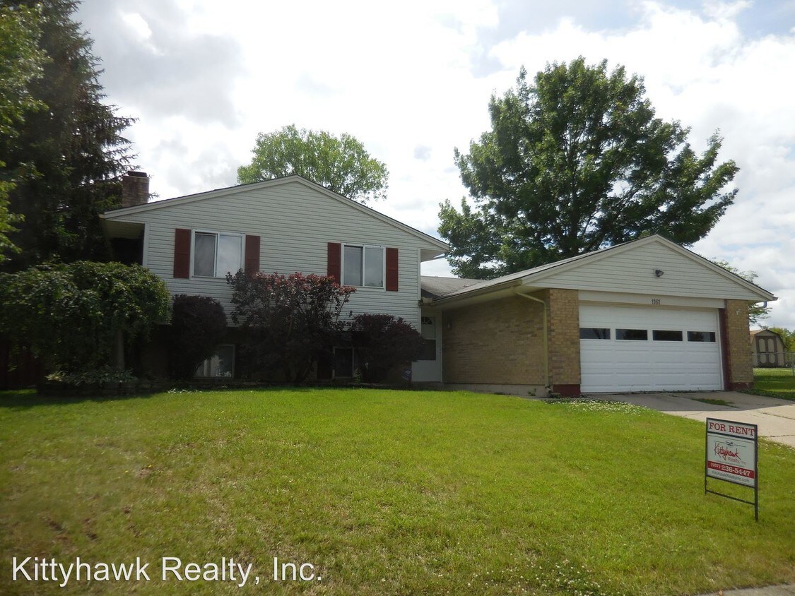 Primary Photo - 4 br, 2.5 bath House - 1161 S Elm Street