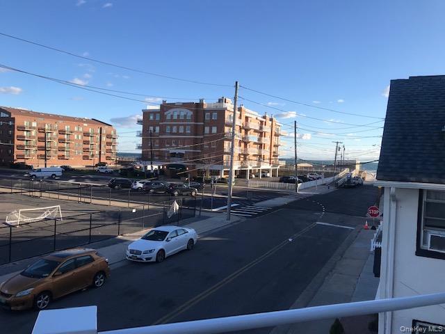 Foto del edificio - 111 New York Ave