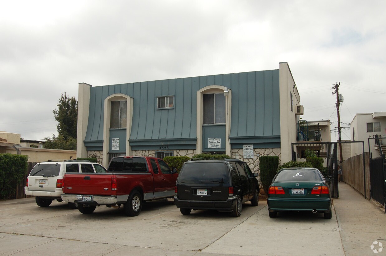 Foto del edificio - 4328 48th St