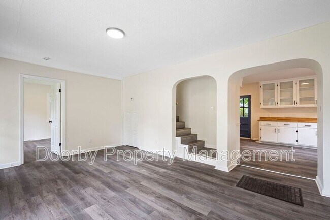Foto del edificio - 5332 Oakdale Ave