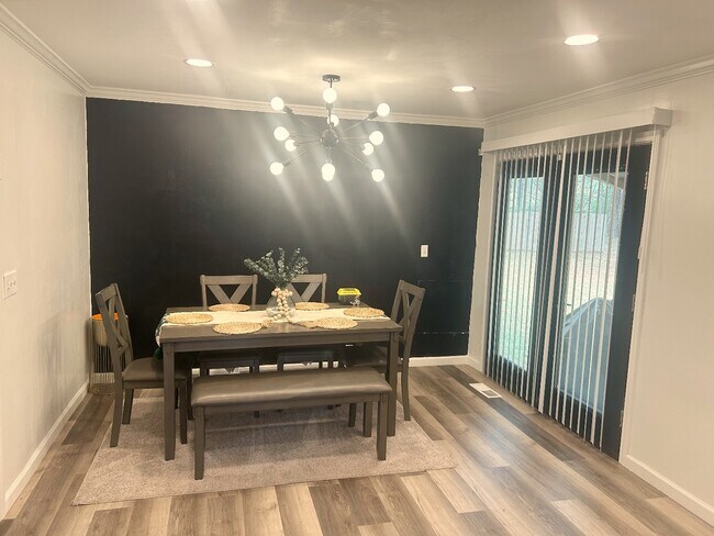 Building Photo - 226 C R 217