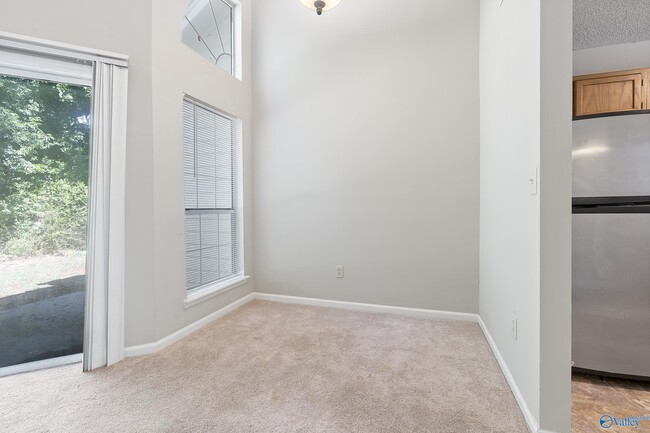 Building Photo - 136 Stone Meadow Ln