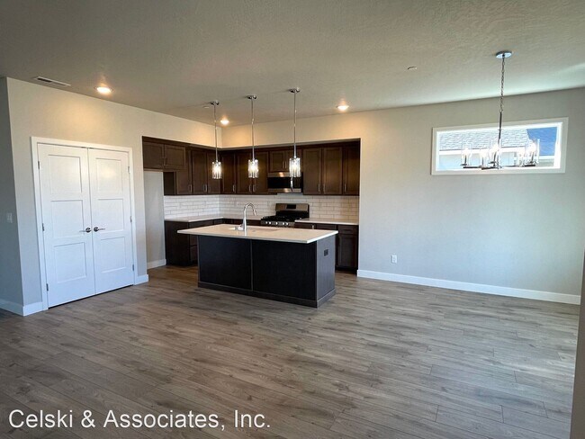 Building Photo - 3 br, 2 bath House - 2578 Casa Bella Ave
