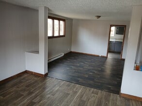 Building Photo - 124 Brown St