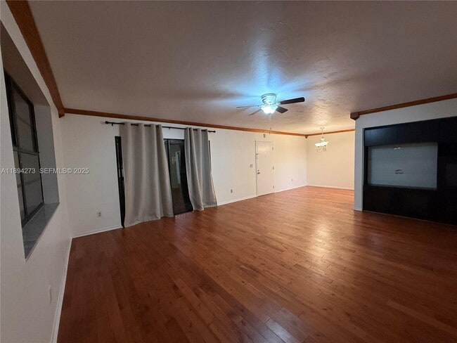 Foto del edificio - 7925 SW 86th St