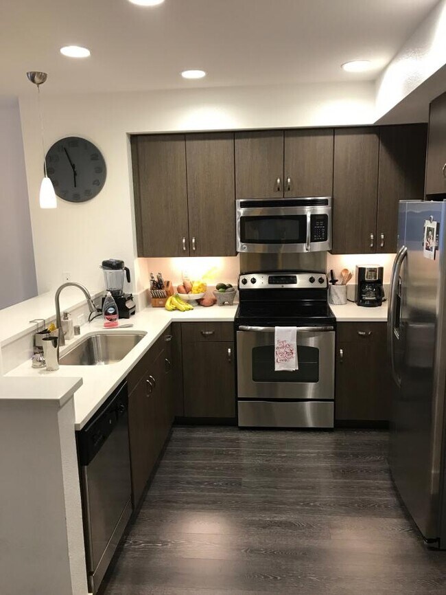 Building Photo - 1 bedroom in San Francisco CA 94109