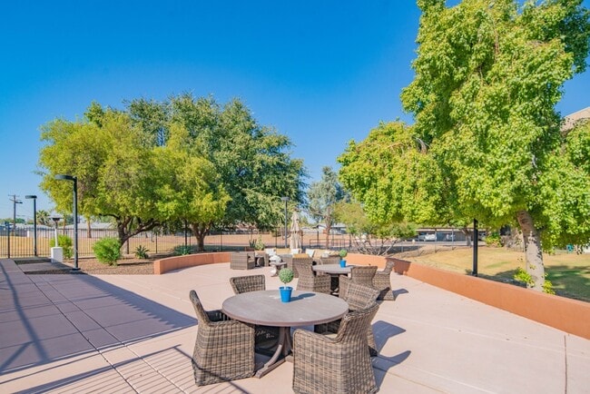 Foto del edificio - Palazzo Senior Apartments - 55+ Active Adult Apartments