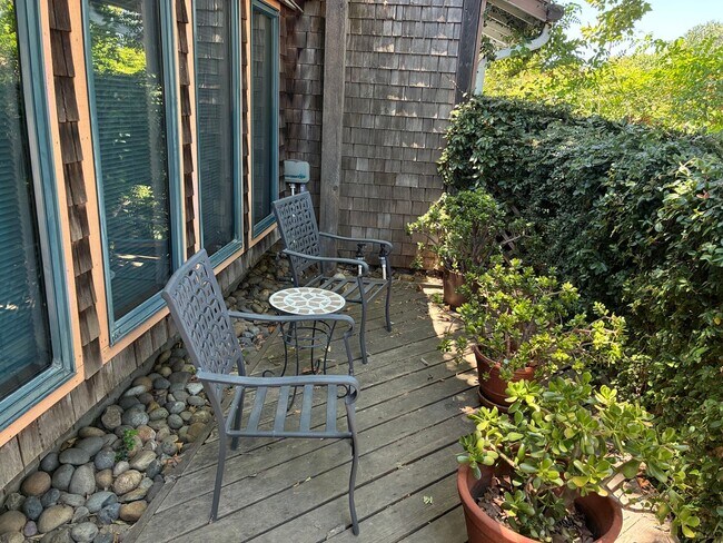 Foto del edificio - Gorgeous North Davis 3 bedroom available f...