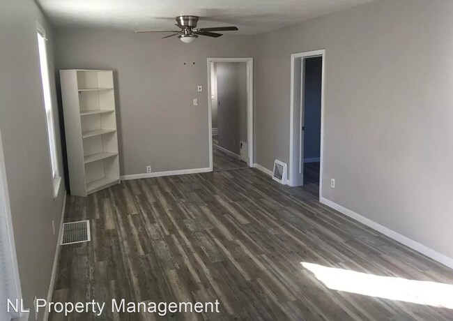 Foto del edificio - 3 br, 1 bath House - 827 West 10th Street