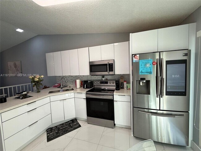 Building Photo - 7738 W 34th Ln