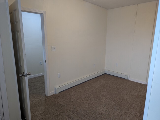 Building Photo - 24 Harvey St