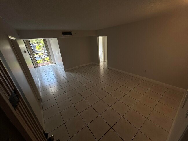 Foto del edificio - 8650 SW 133rd Avenue Rd