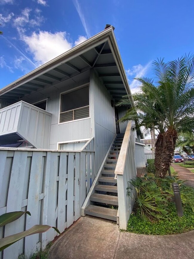 Building Photo - Waipio Kuola Rainbow Series 2 bedroom, 1 b...