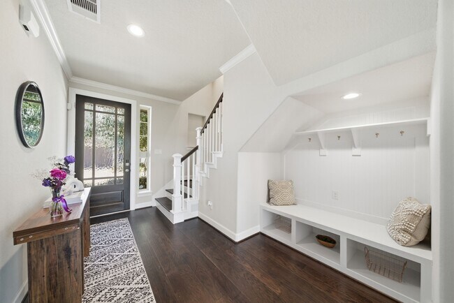 Foto del edificio - 4011 Centre Glen Dr