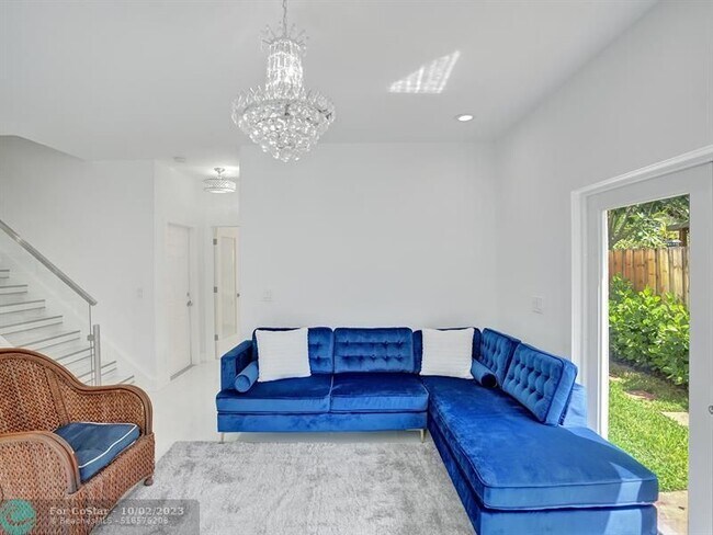 Foto del edificio - 833 SW 17th St